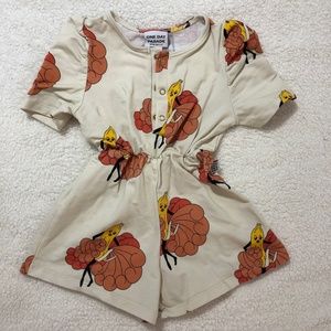 One Day Parade Banana Romper 110/ 116 EUC